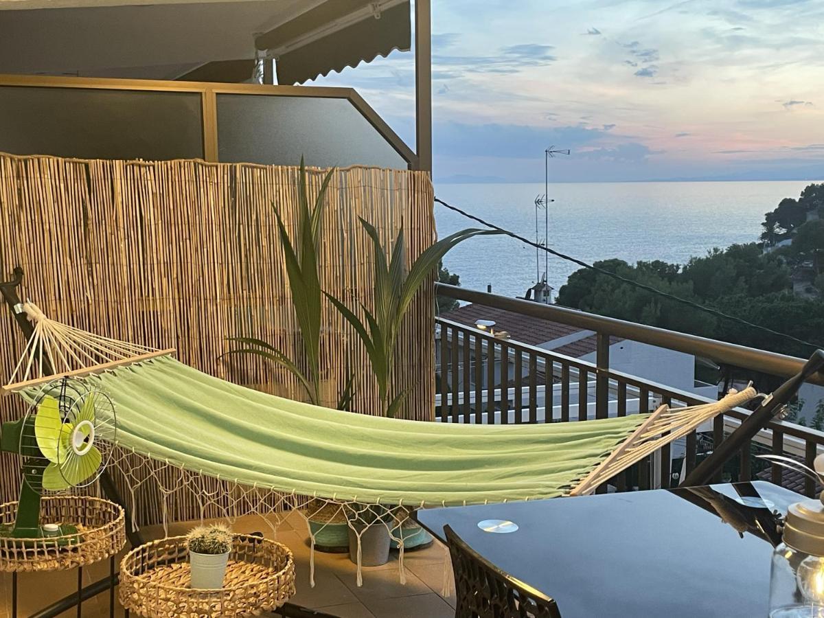 Beach Front Retro Hideaway In Salou Buitenkant foto