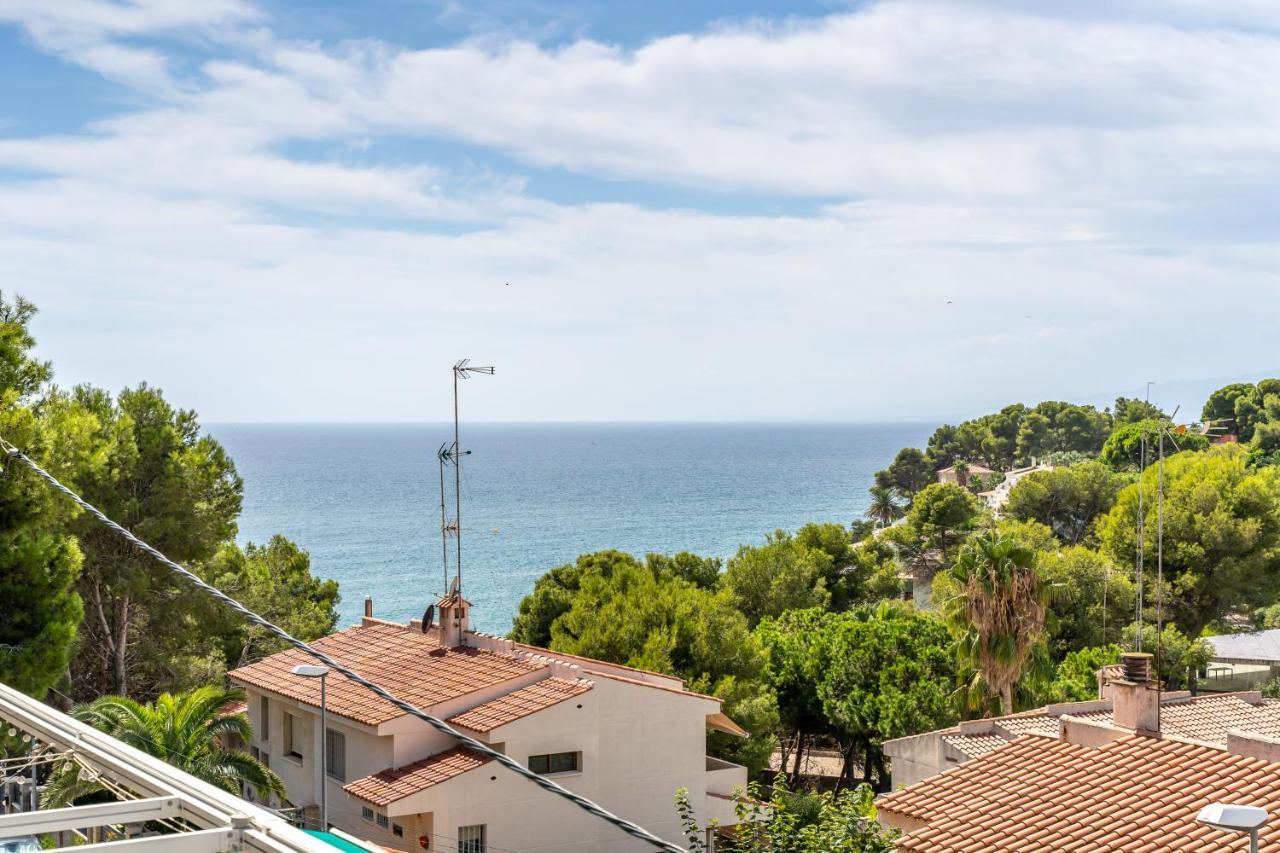 Beach Front Retro Hideaway In Salou Buitenkant foto