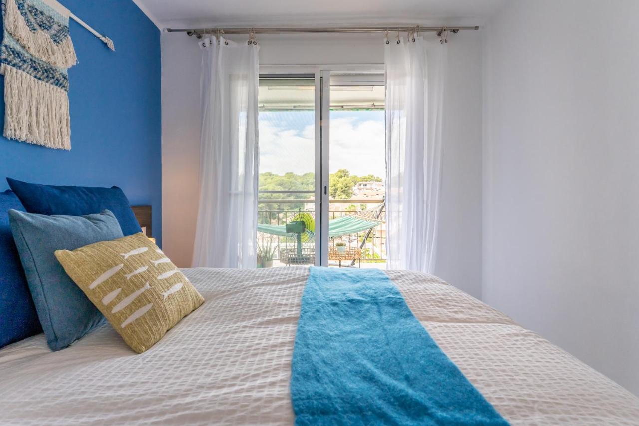 Beach Front Retro Hideaway In Salou Buitenkant foto