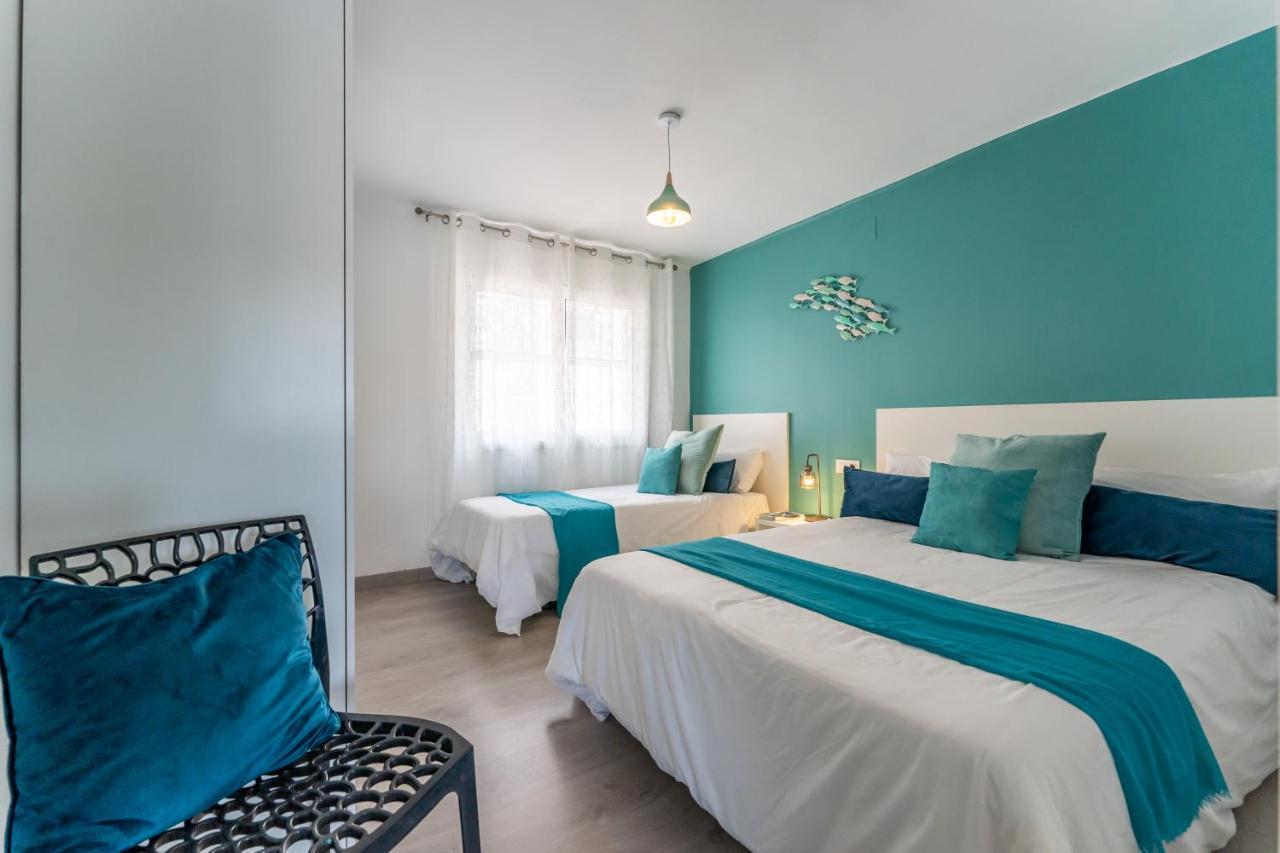Beach Front Retro Hideaway In Salou Buitenkant foto