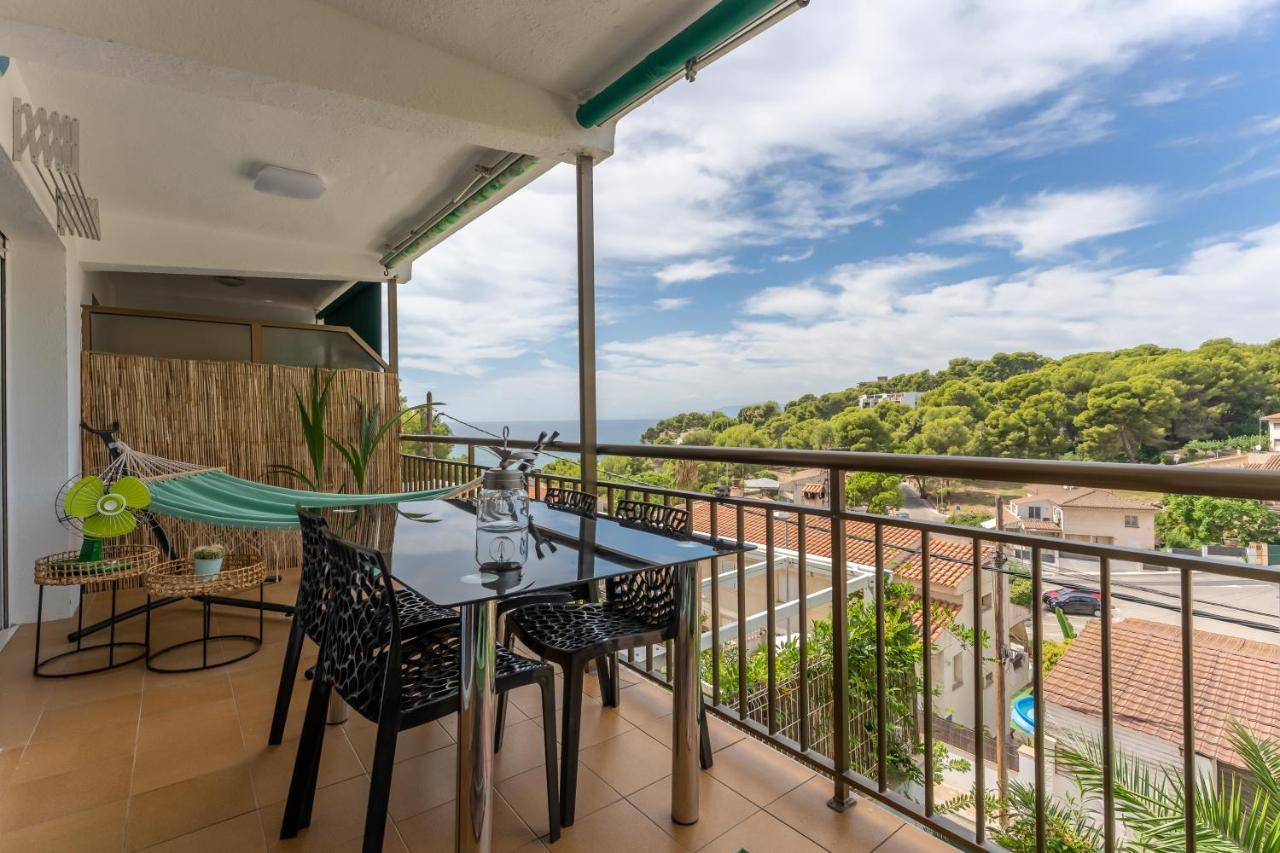 Beach Front Retro Hideaway In Salou Buitenkant foto