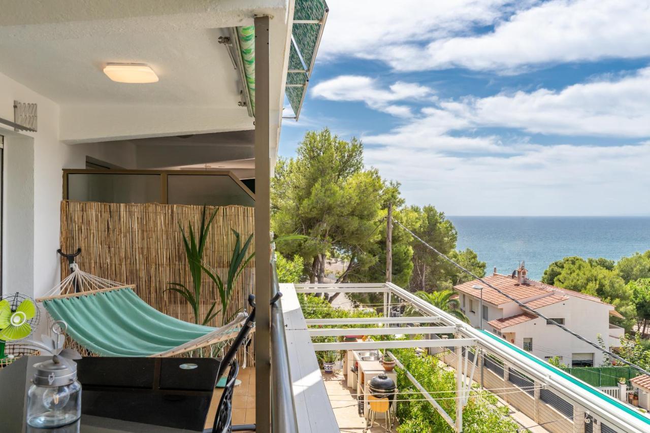 Beach Front Retro Hideaway In Salou Buitenkant foto