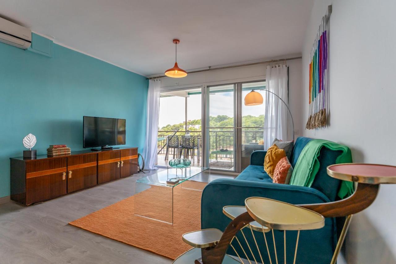 Beach Front Retro Hideaway In Salou Buitenkant foto