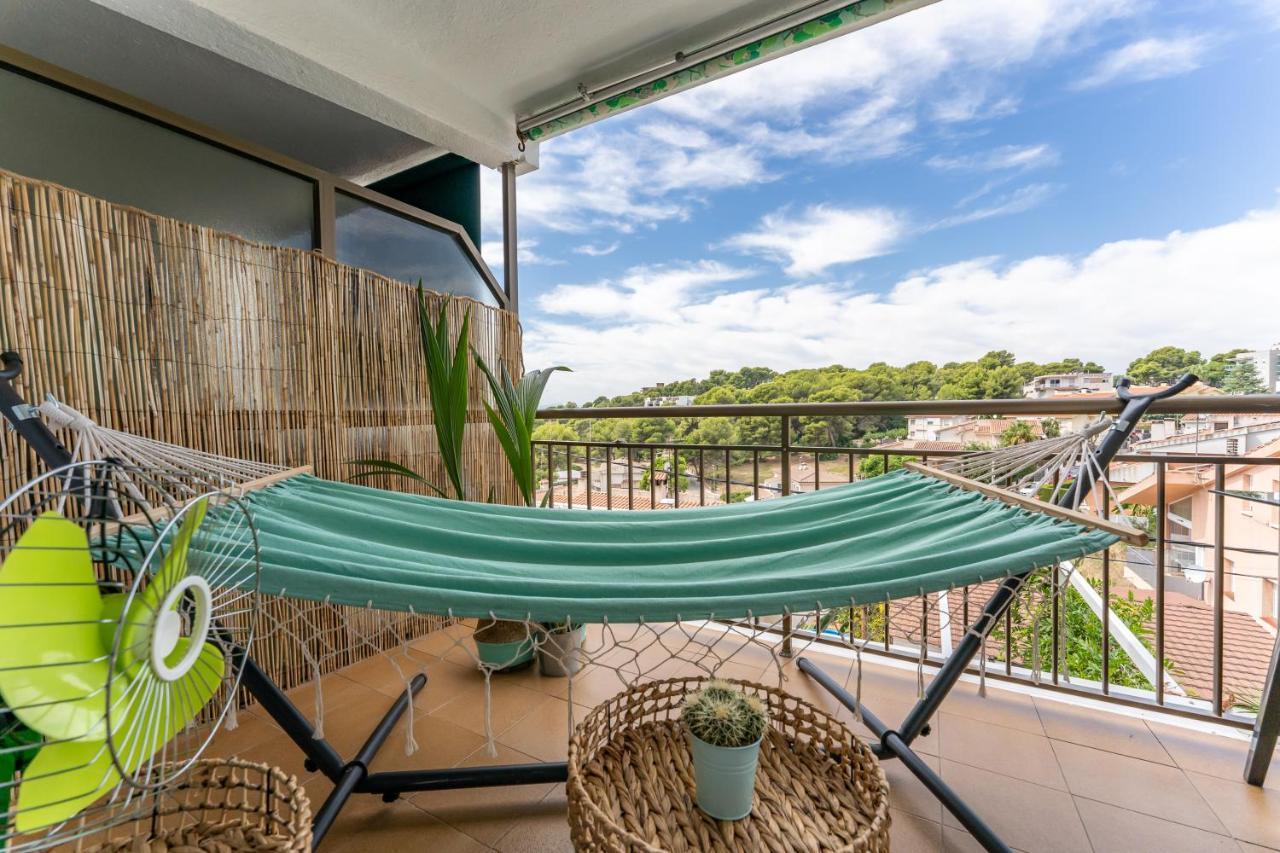 Beach Front Retro Hideaway In Salou Buitenkant foto