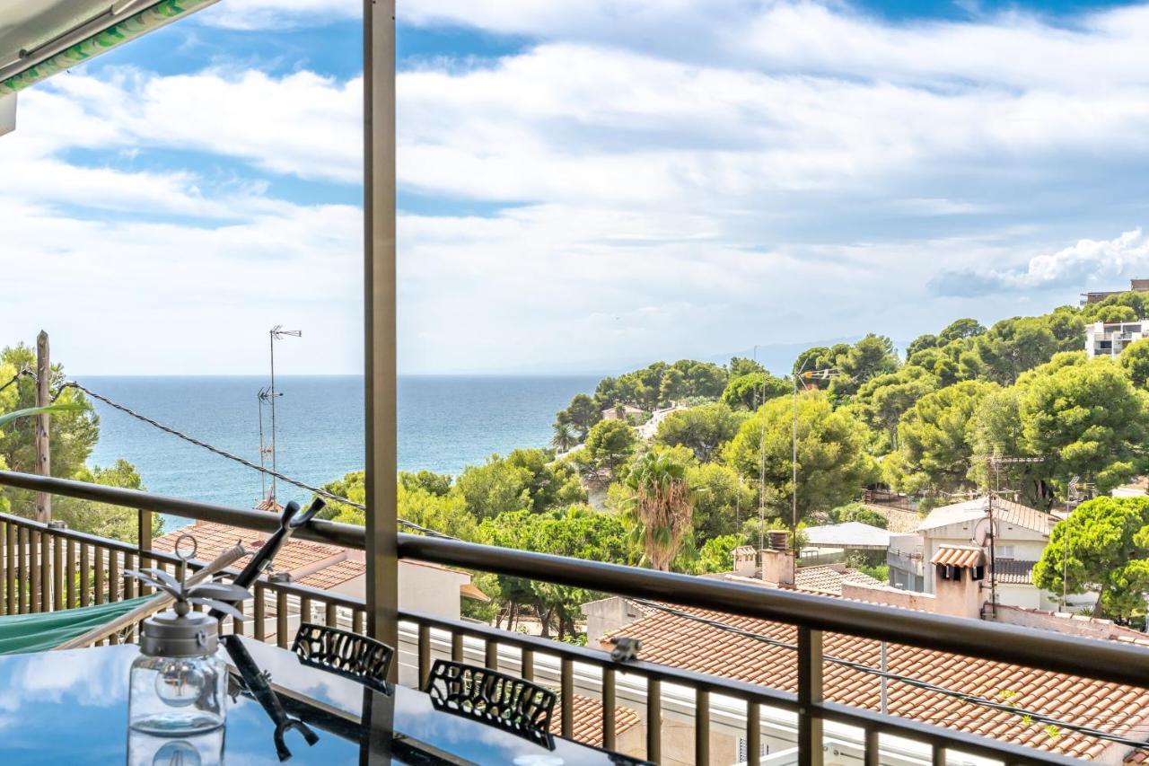 Beach Front Retro Hideaway In Salou Buitenkant foto